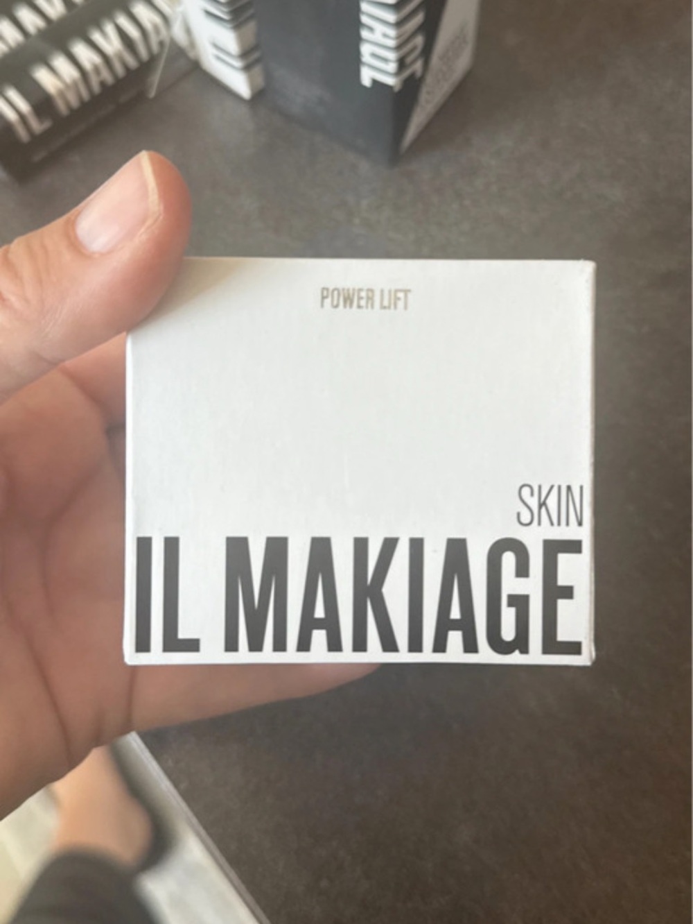 IL MAKIAGE Skin Power Lift Cream - White and Black Packaging